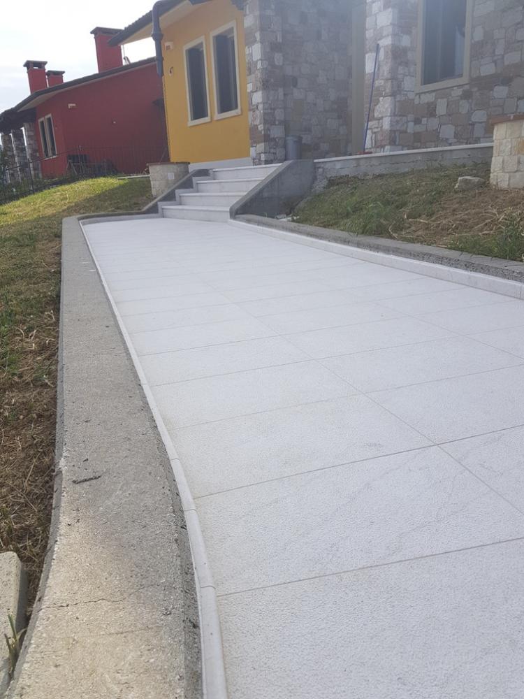 Pavimenti per esterni